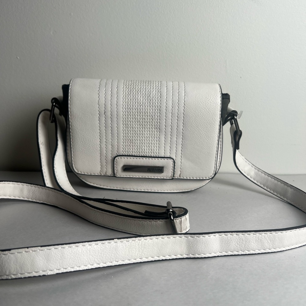 Kenneth Cole Reaction White Crossbody Bag